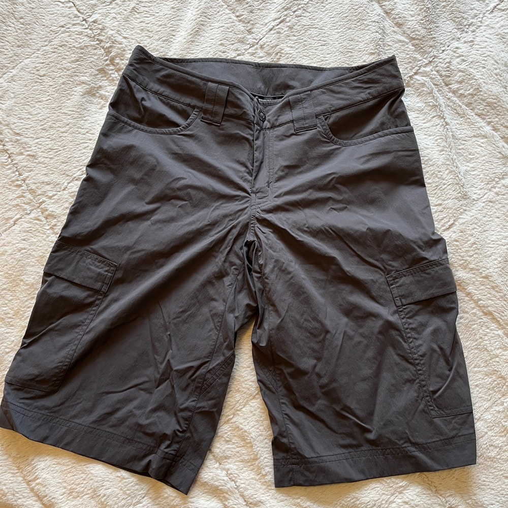ARC’TERYX men’s shorts size 30
